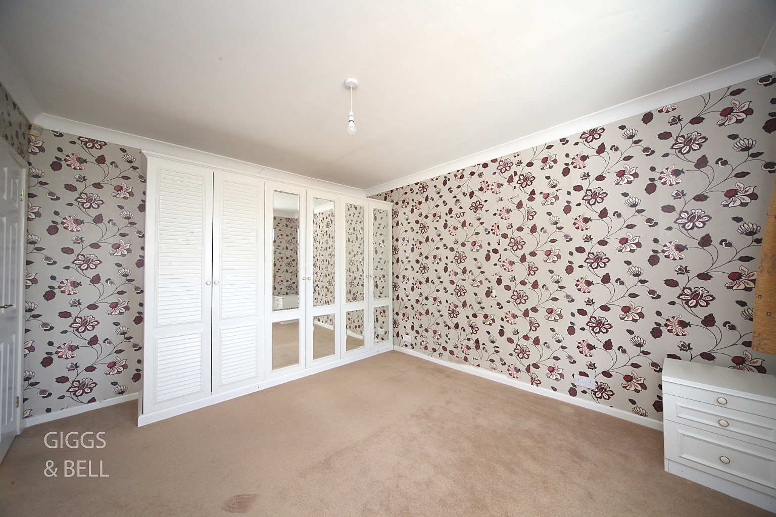 3 bed semi-detached house for sale in Kingsdown Avenue, Luton 8