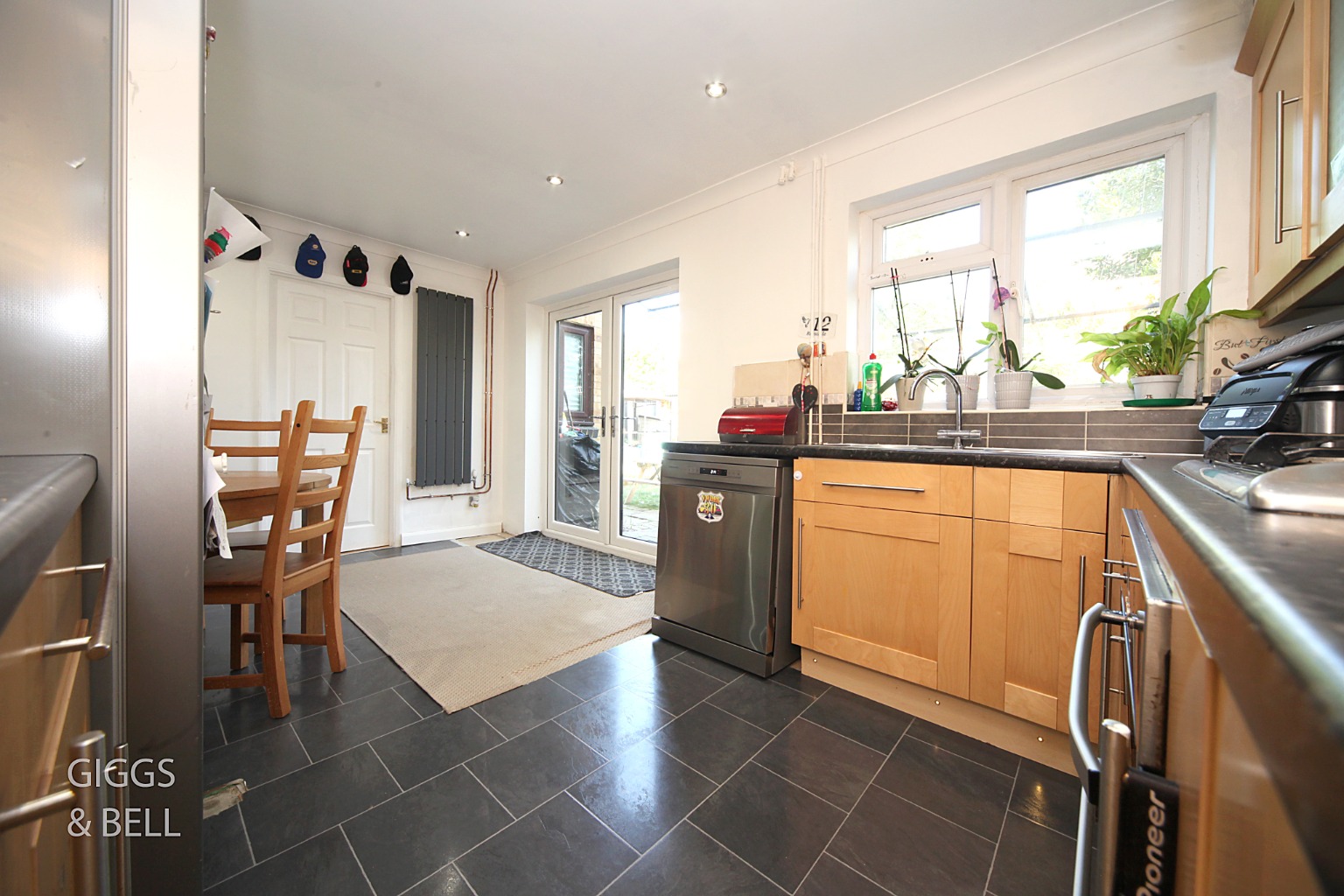 4 bed detached house for sale in Reedsdale, Luton  - Property Image 7
