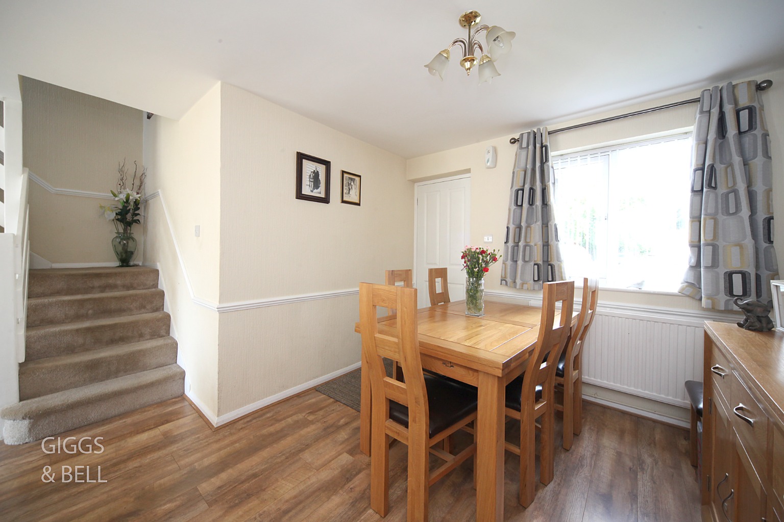 3 bed semi-detached house for sale in Dunsmore Road, Luton  - Property Image 3