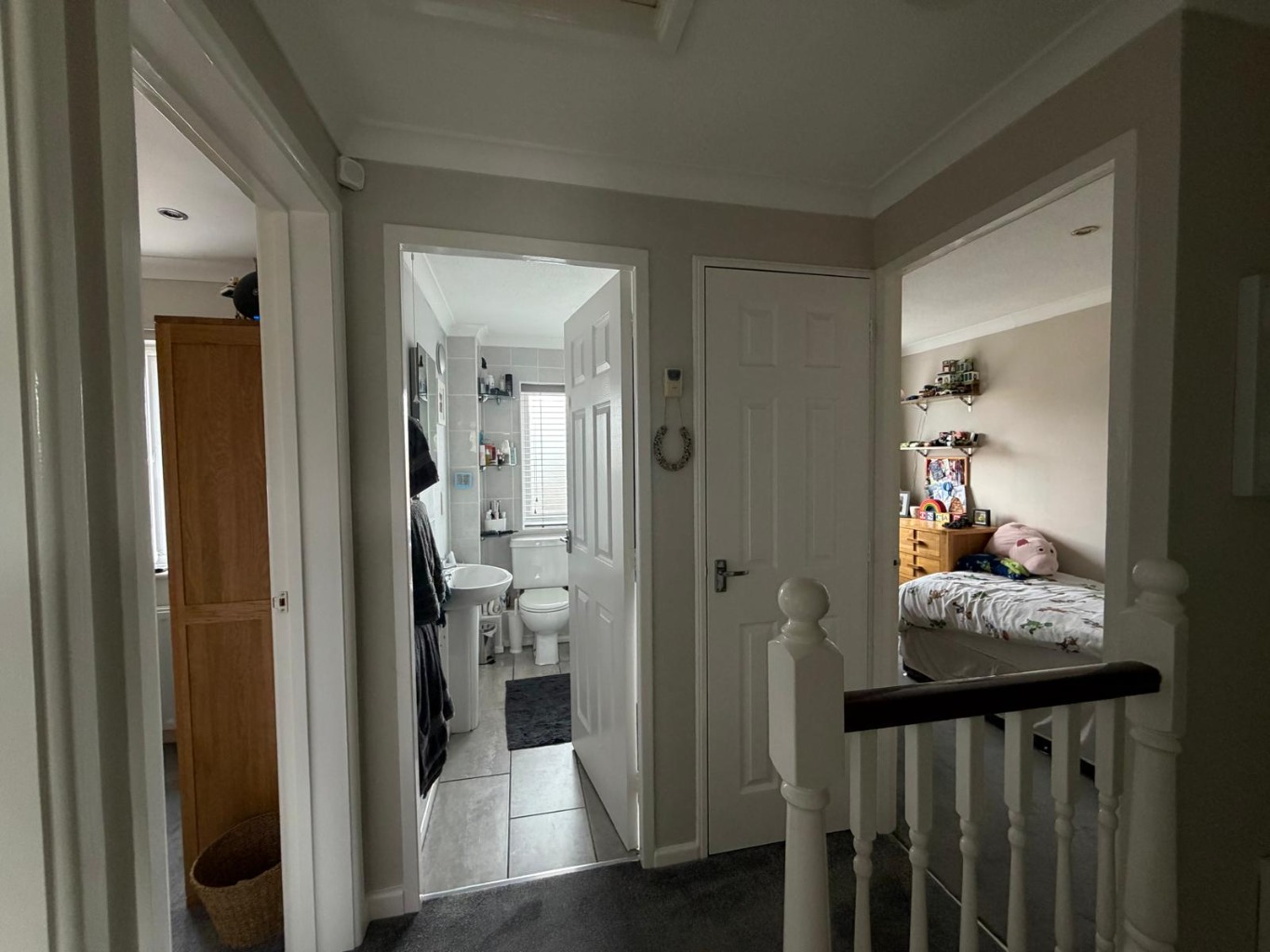 4 bed semi-detached house for sale in Linbridge Way, Luton 3
