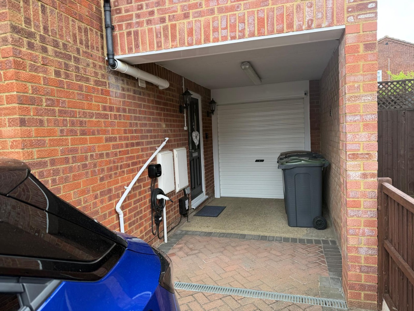4 bed semi-detached house for sale in Linbridge Way, Luton  - Property Image 9