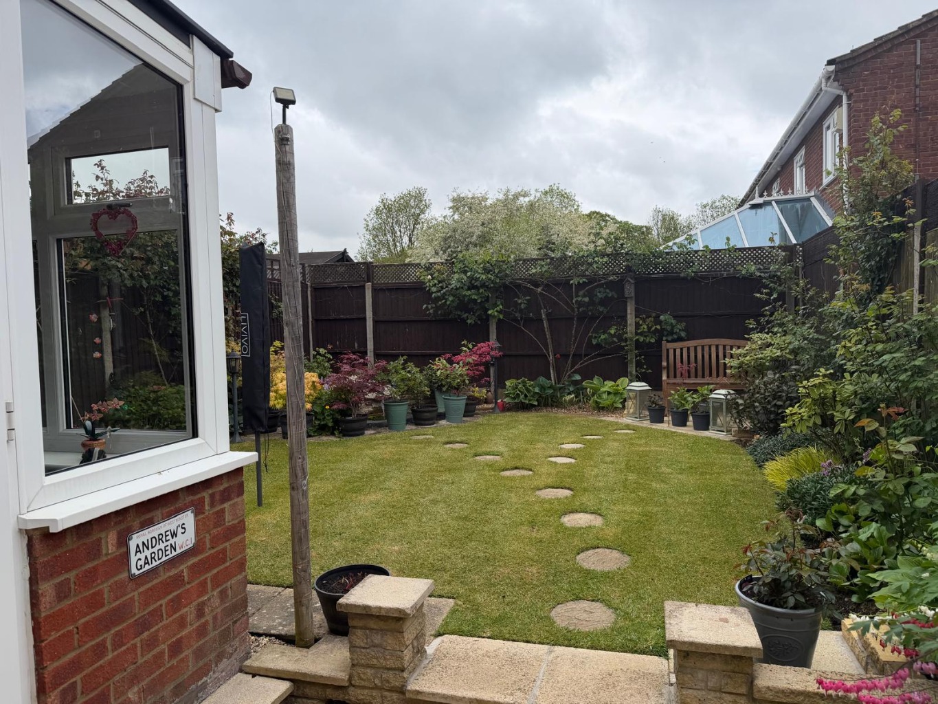 4 bed semi-detached house for sale in Linbridge Way, Luton 7