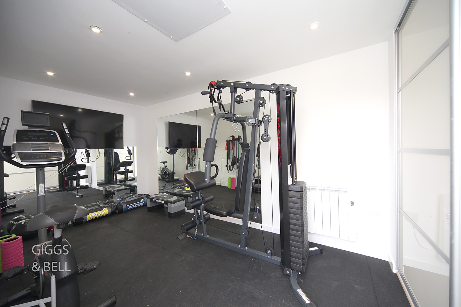 3 bed detached house for sale in Turnpike Drive, Luton 16