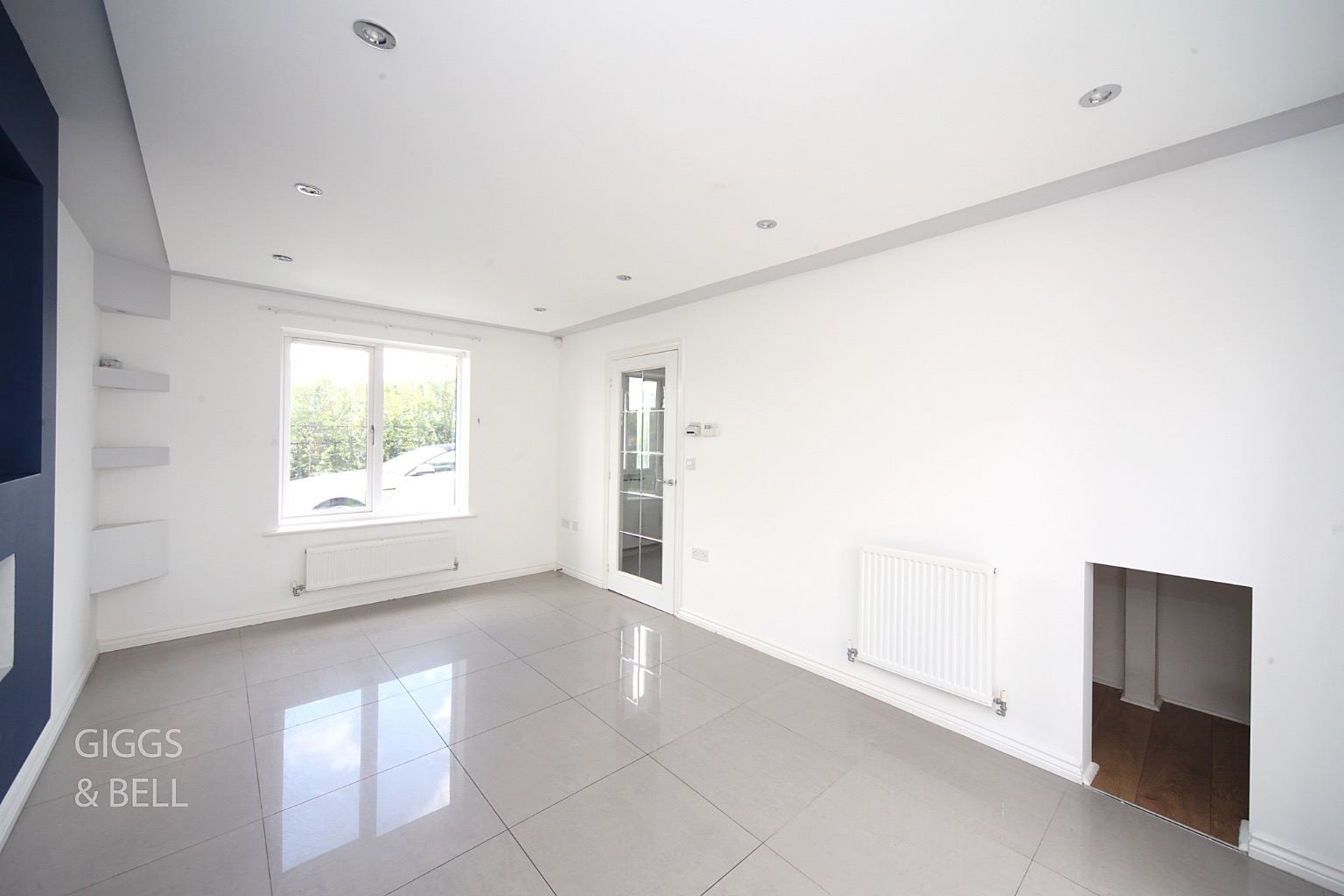 3 bed detached house for sale in Turnpike Drive, Luton  - Property Image 4