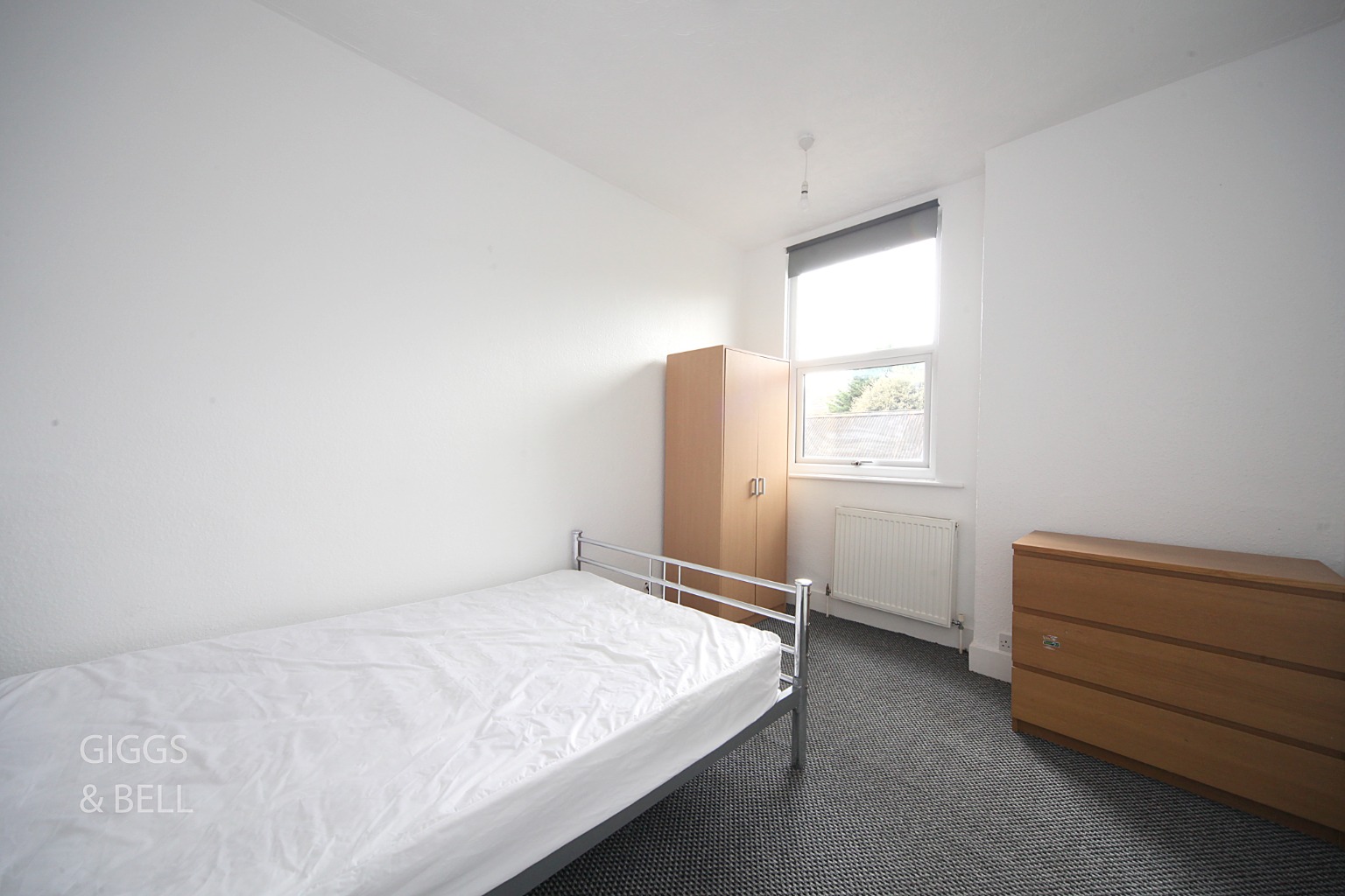 3 bed terraced house for sale in Kingsland Road, Luton 9
