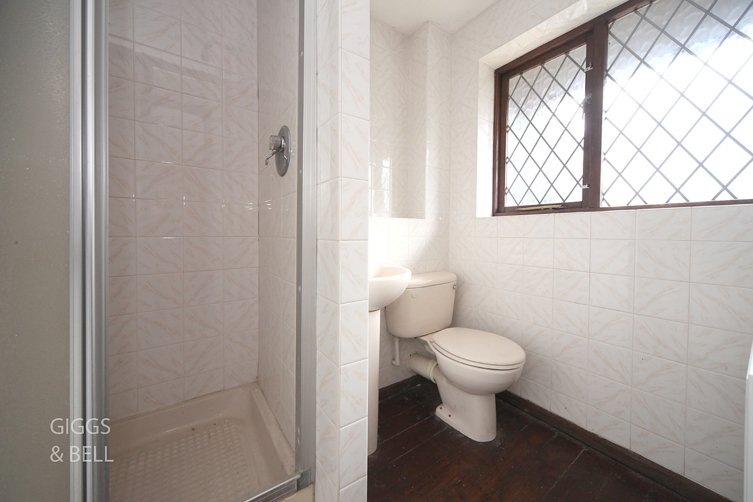 3 bed detached house for sale in Linacres, Luton 14