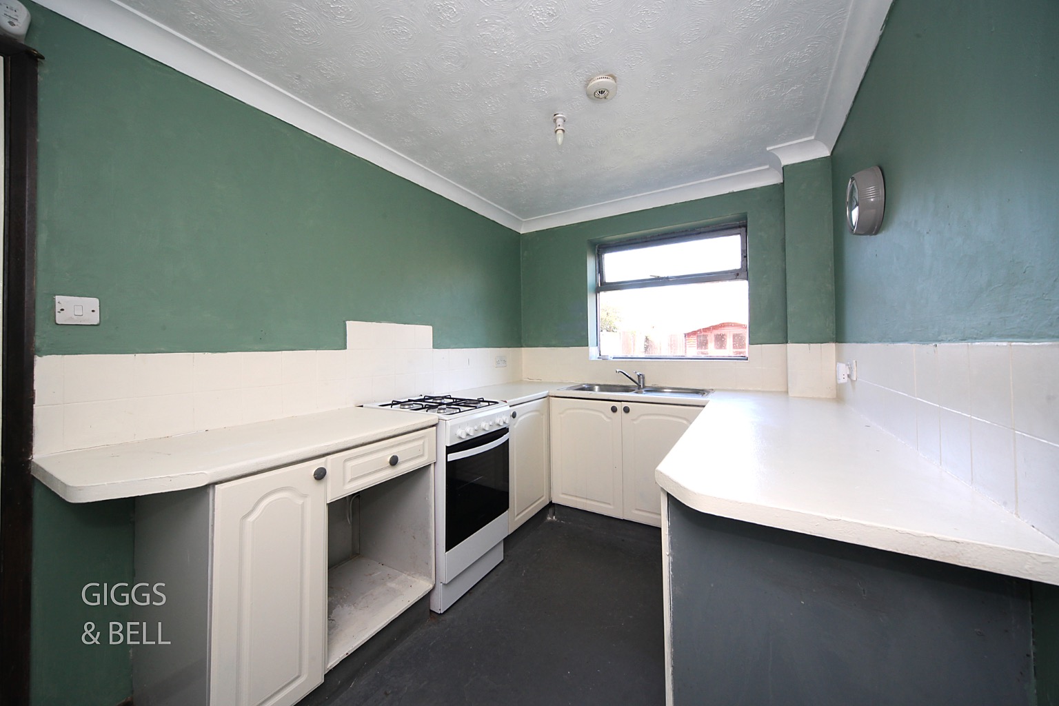 3 bed detached house for sale in Linacres, Luton  - Property Image 7