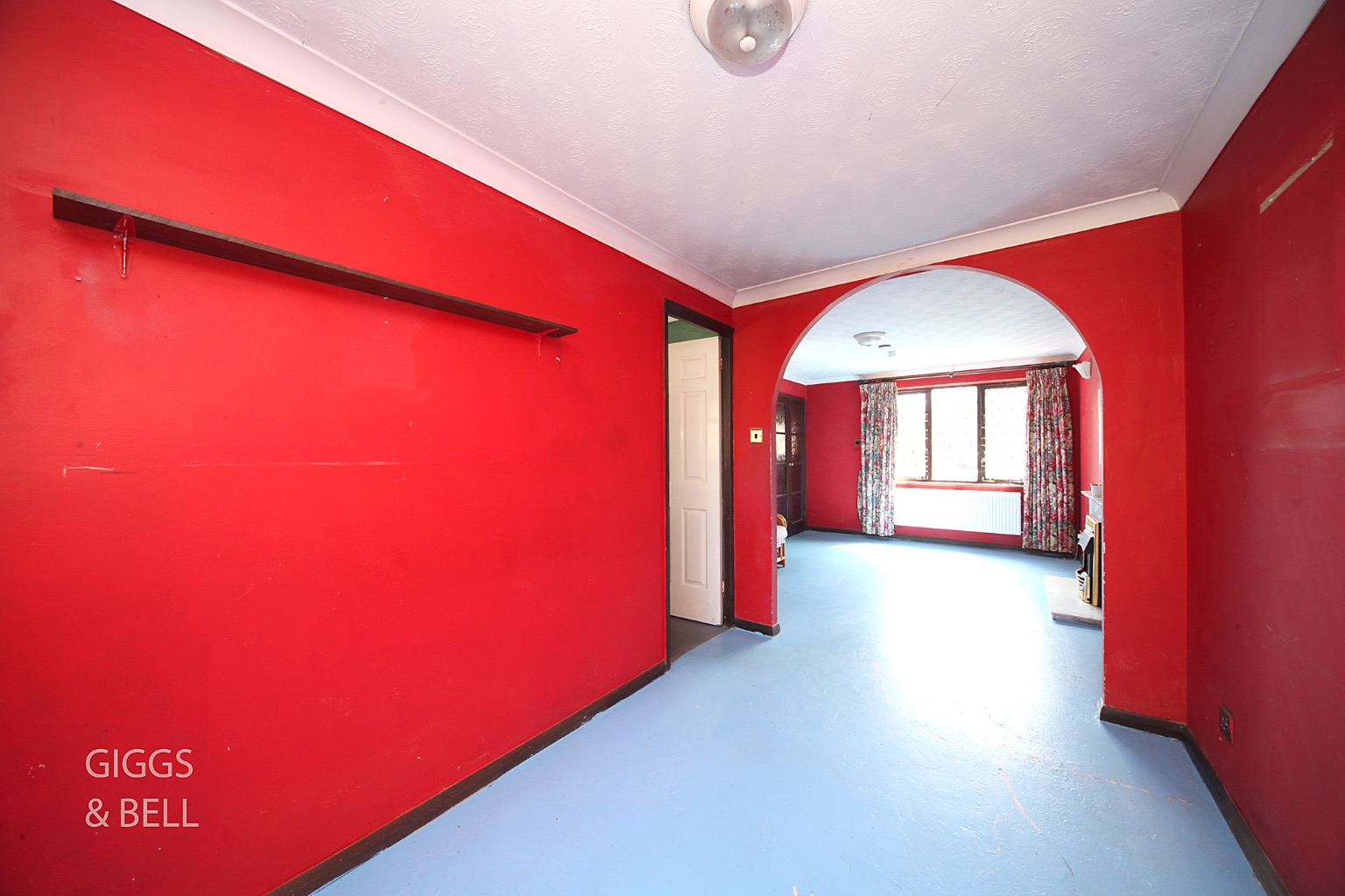 3 bed detached house for sale in Linacres, Luton 5