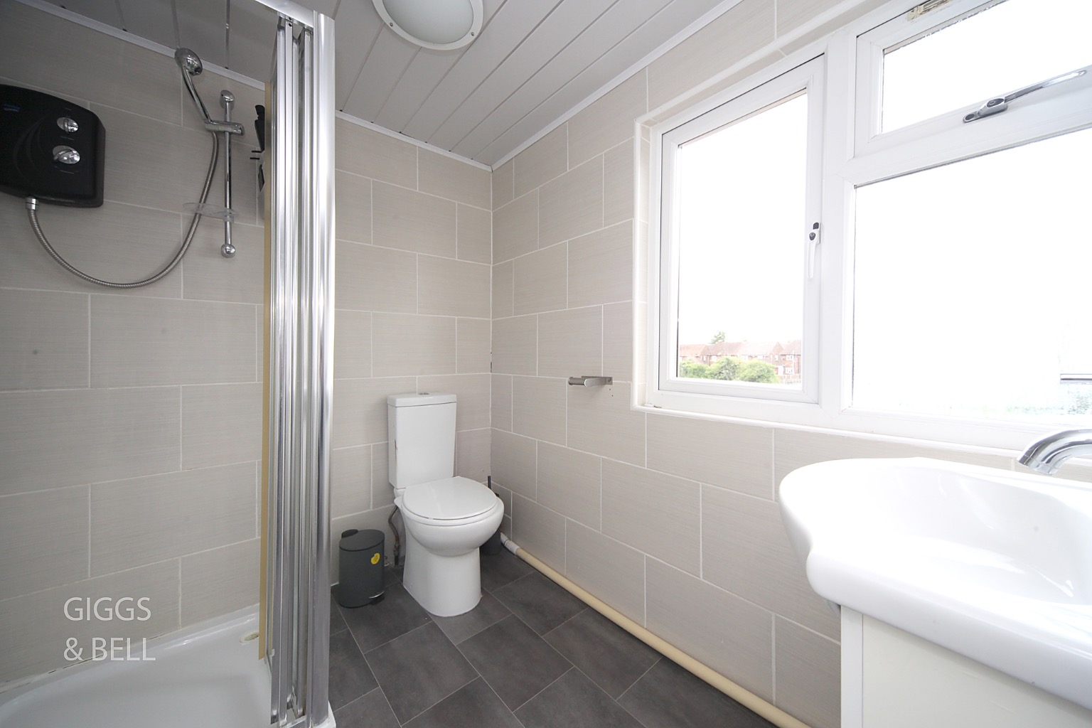 6 bed semi-detached house for sale in Cowridge Crescent, Luton 15