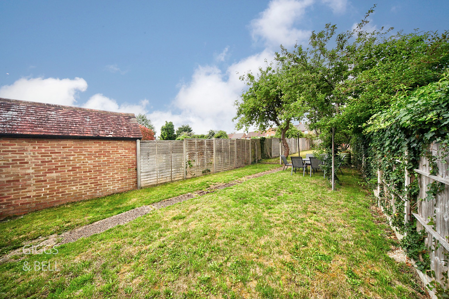 6 bed semi-detached house for sale in Cowridge Crescent, Luton 23