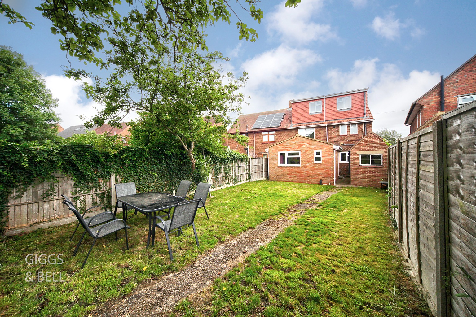 6 bed semi-detached house for sale in Cowridge Crescent, Luton  - Property Image 26