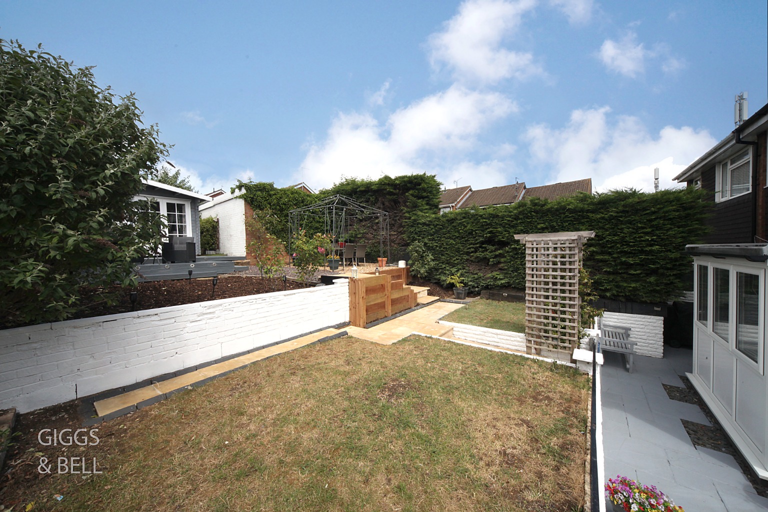 3 bed semi-detached house for sale in Icknield Way, Luton  - Property Image 22