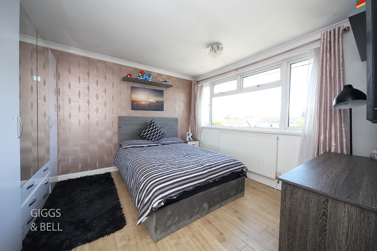 3 bed semi-detached house for sale in Icknield Way, Luton  - Property Image 13
