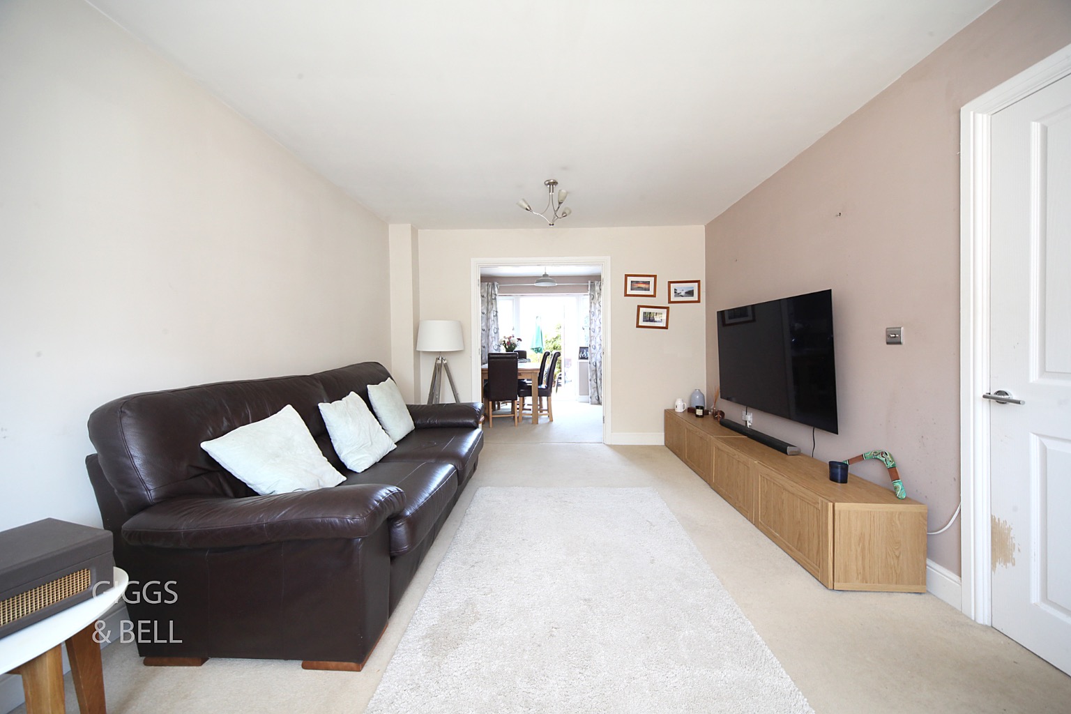 4 bed detached house for sale in Abbots Wood Road, Luton  - Property Image 4