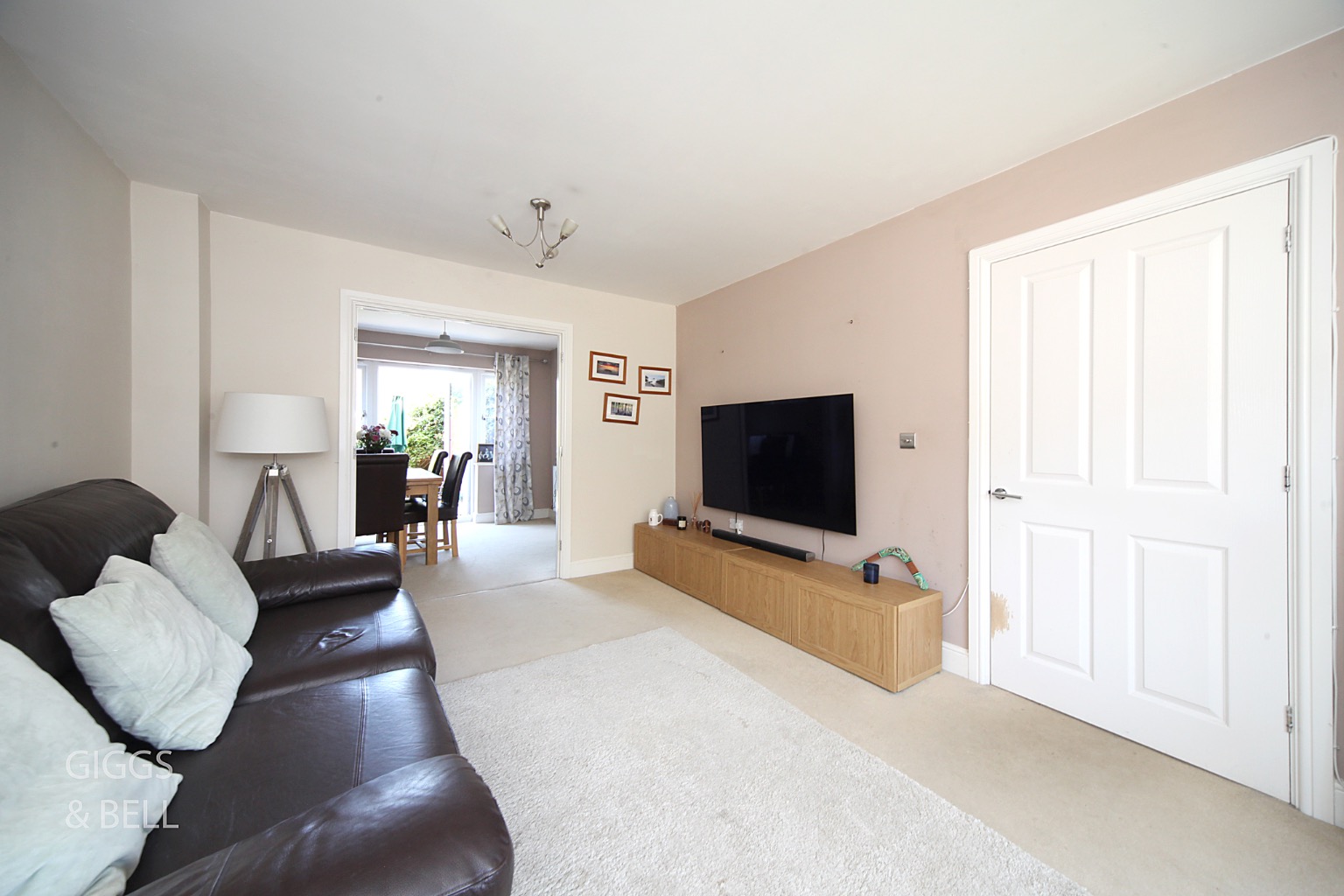 4 bed detached house for sale in Abbots Wood Road, Luton  - Property Image 3