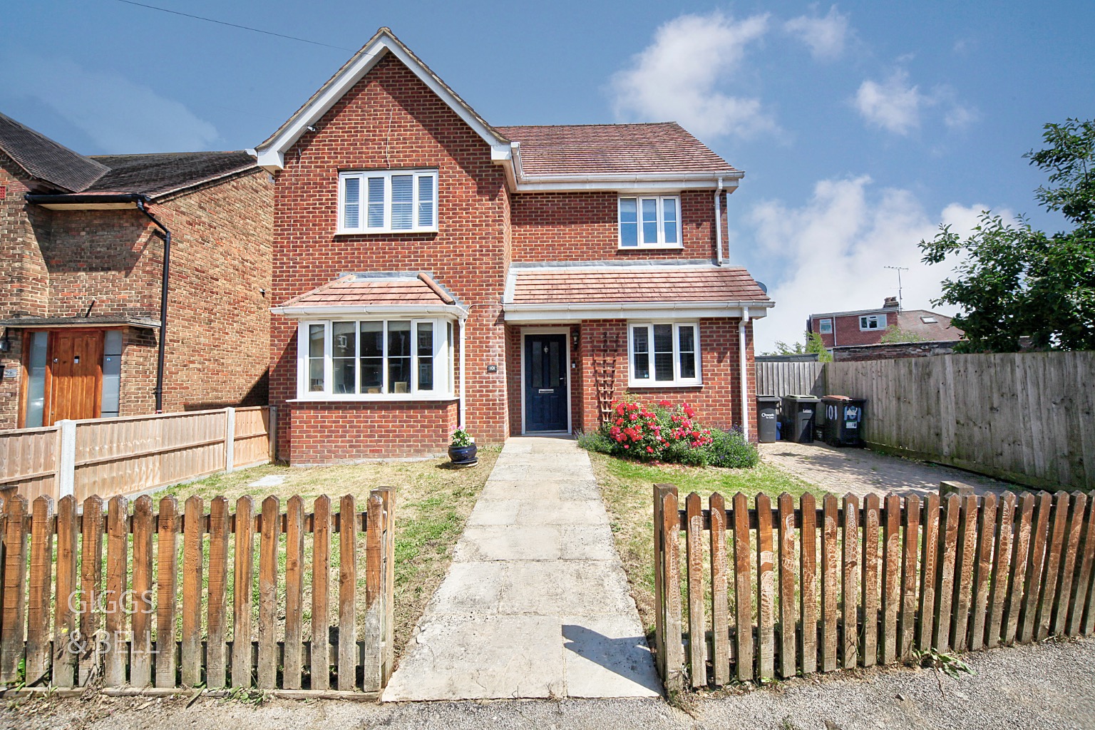 4 bed detached house for sale in Abbots Wood Road, Luton, LU2 