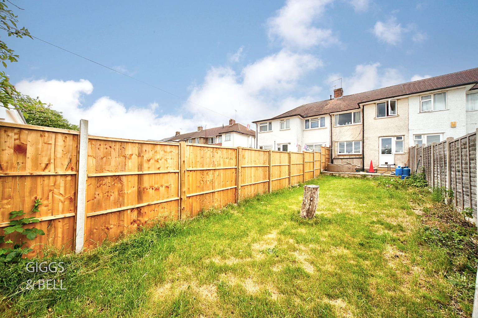 3 bed terraced house for sale in Stanford Road, Luton 17