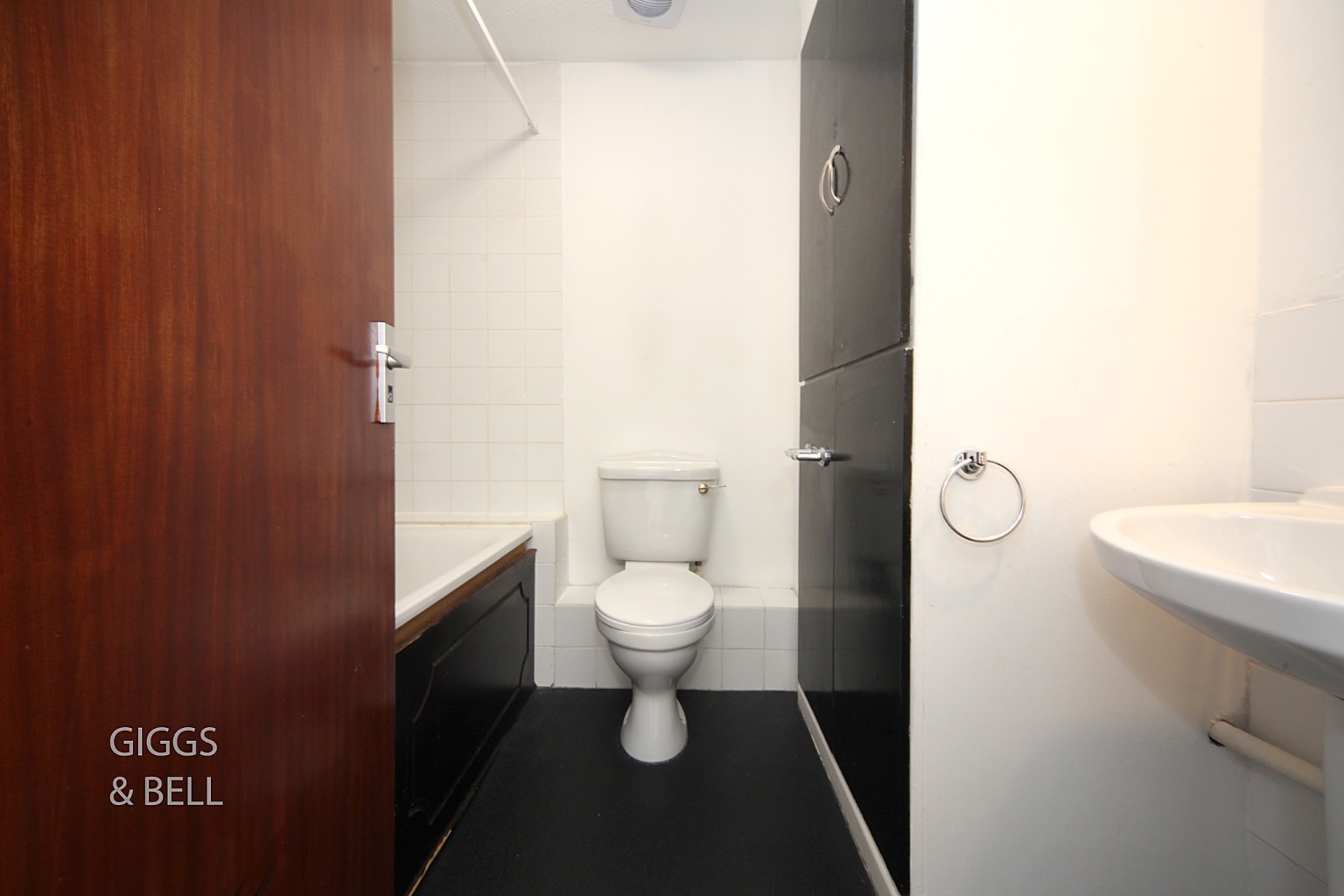 2 bed terraced house for sale in Rochford Drive, Luton  - Property Image 13
