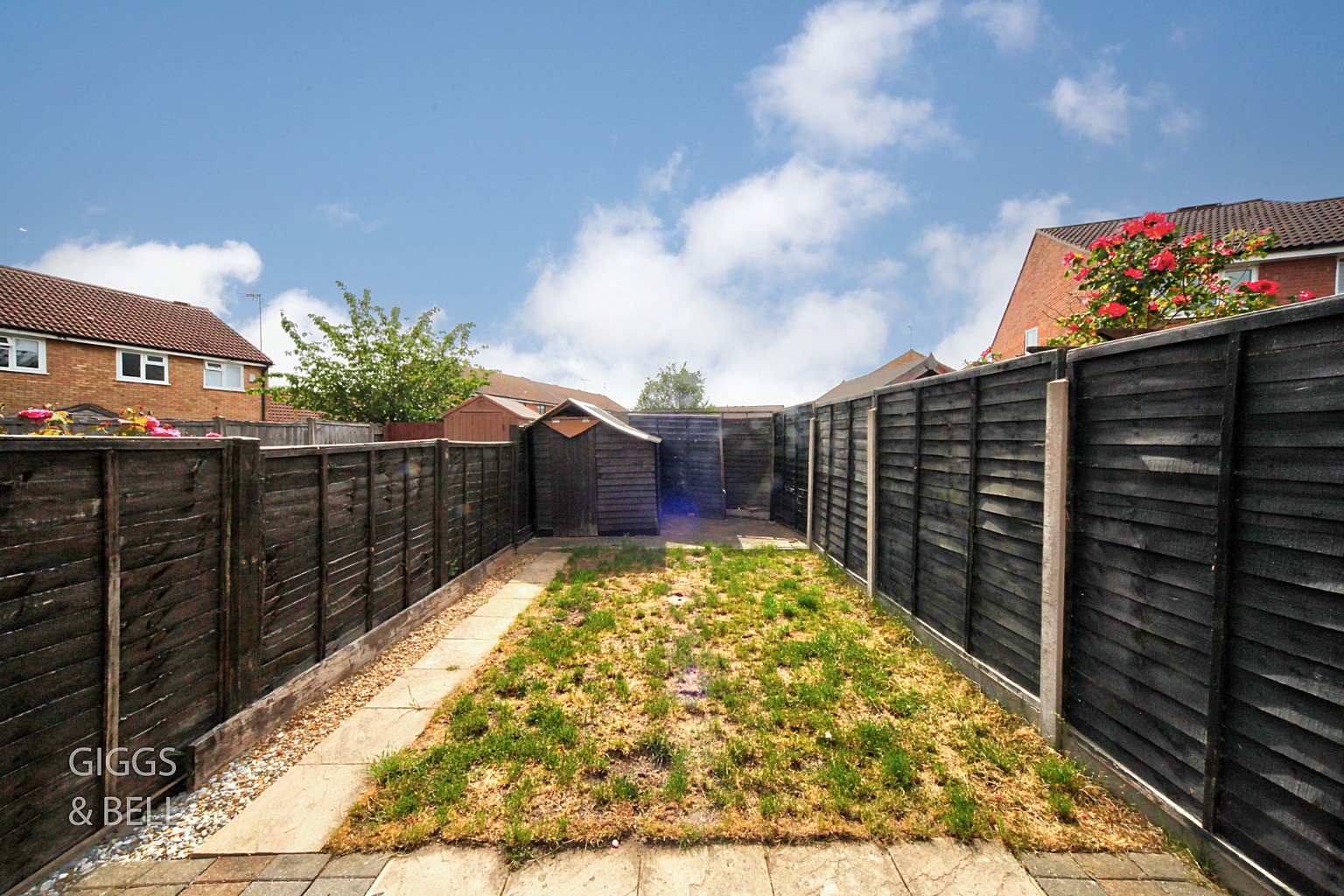 2 bed terraced house for sale in Rochford Drive, Luton 15