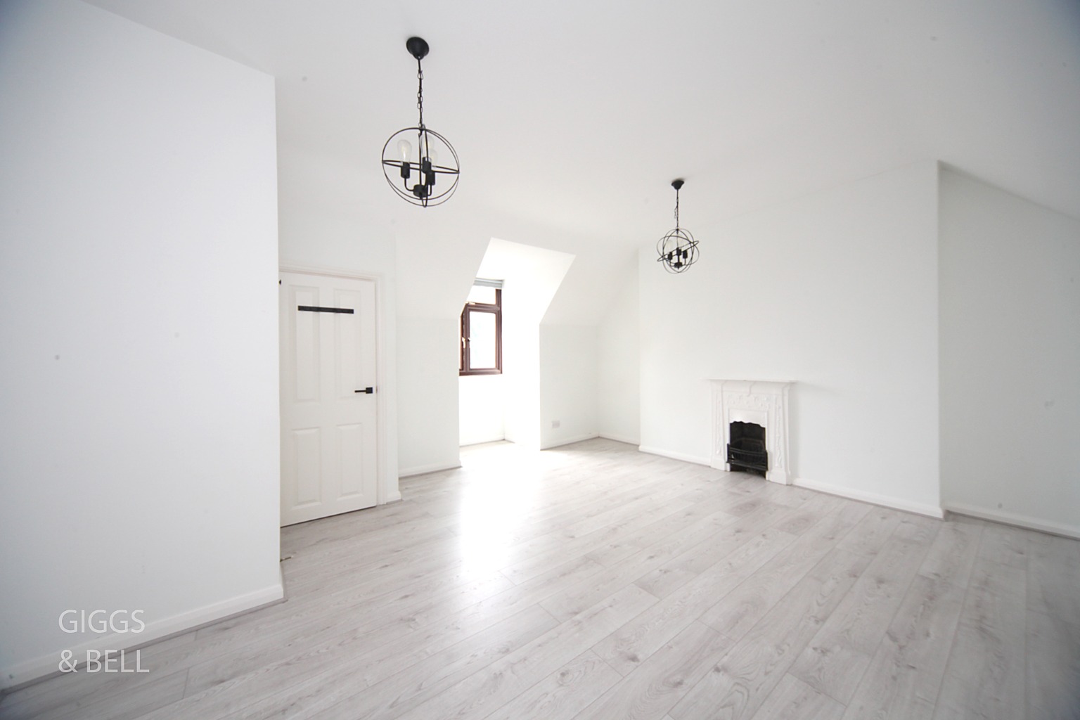 4 bed semi-detached house for sale in West Hill Road, Luton 25