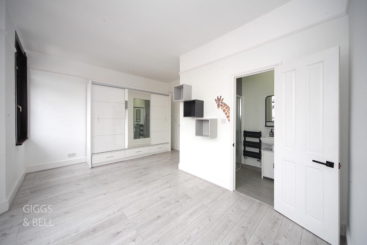 4 bed semi-detached house for sale in West Hill Road, Luton 17