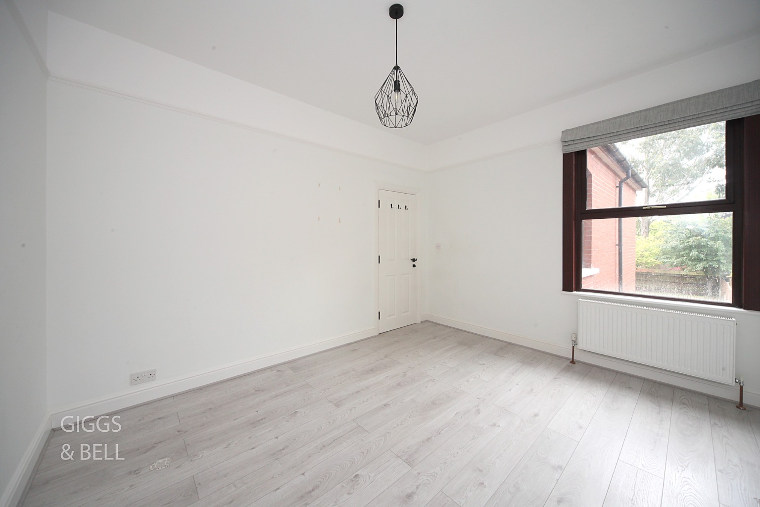 4 bed semi-detached house for sale in West Hill Road, Luton 20