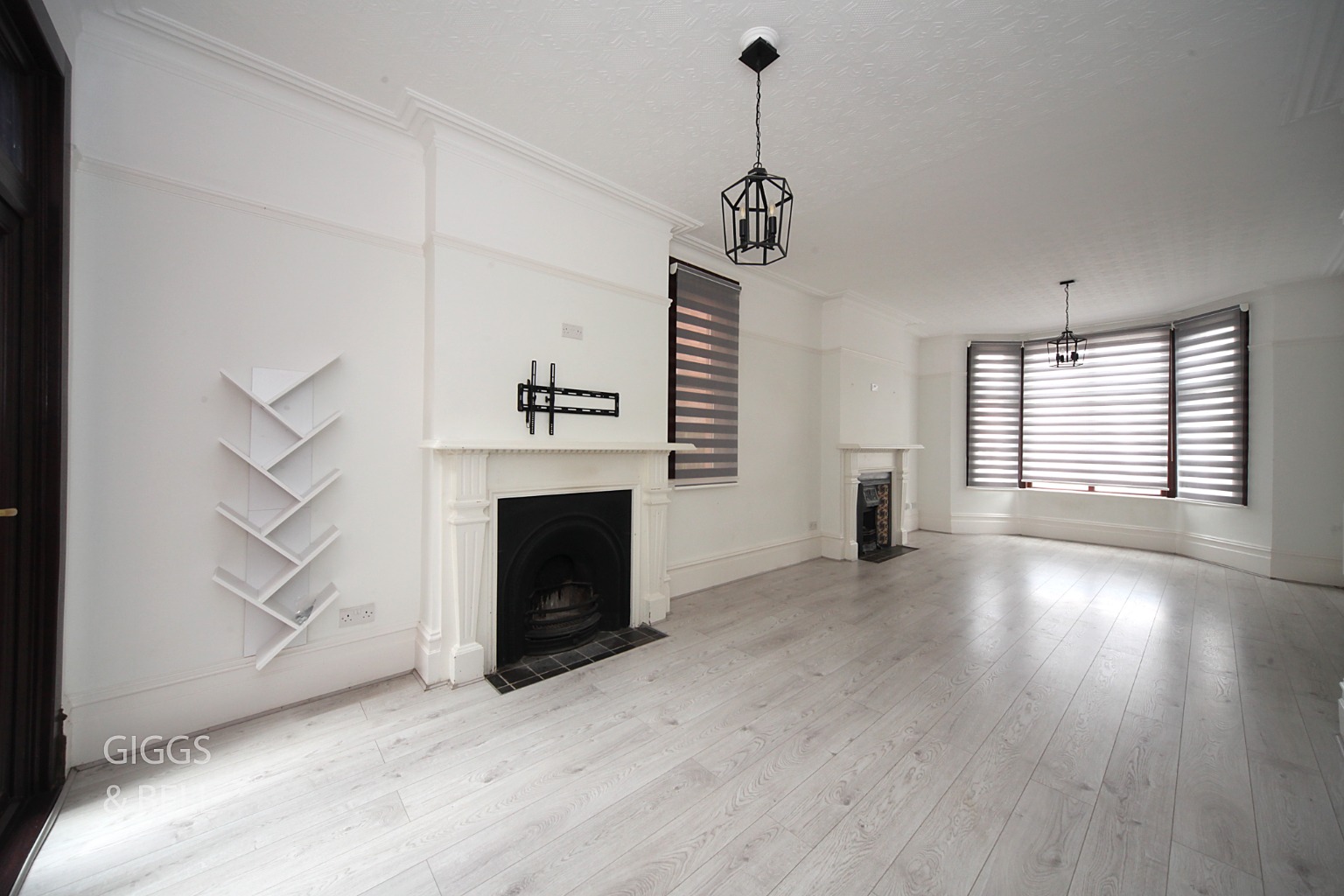 4 bed semi-detached house for sale in West Hill Road, Luton 4