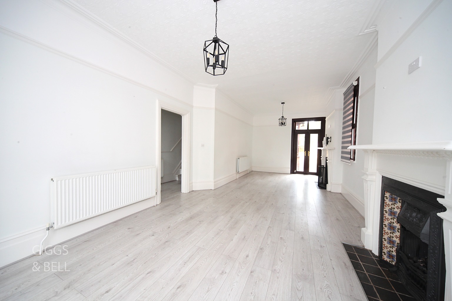 4 bed semi-detached house for sale in West Hill Road, Luton 3