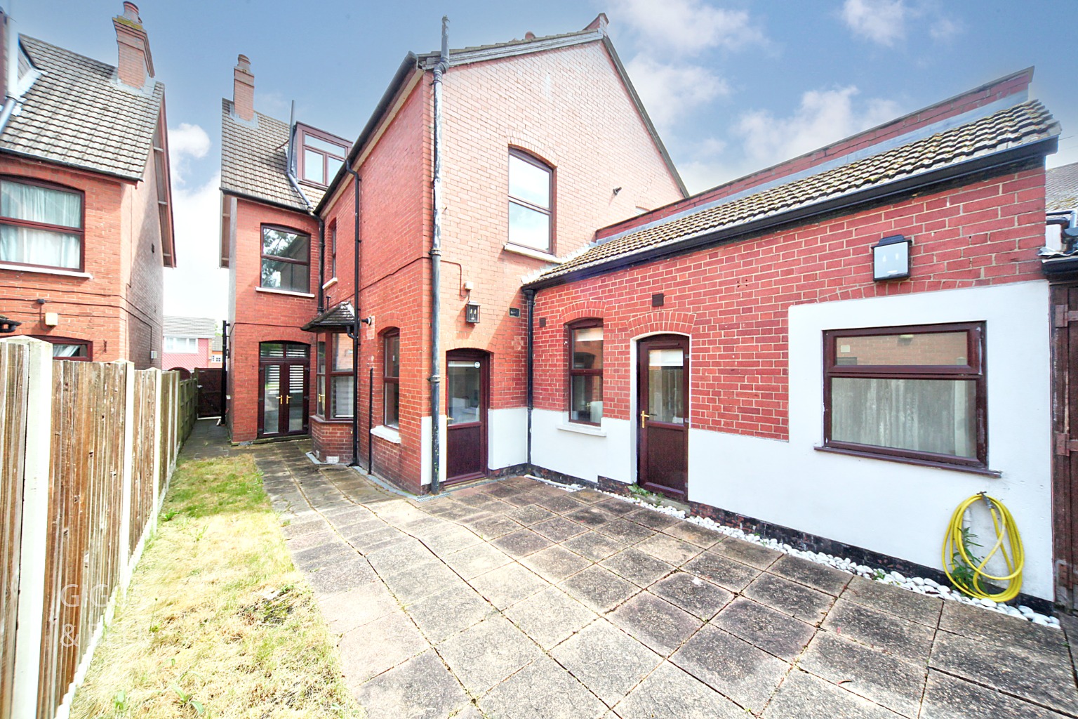 4 bed semi-detached house for sale in West Hill Road, Luton  - Property Image 27