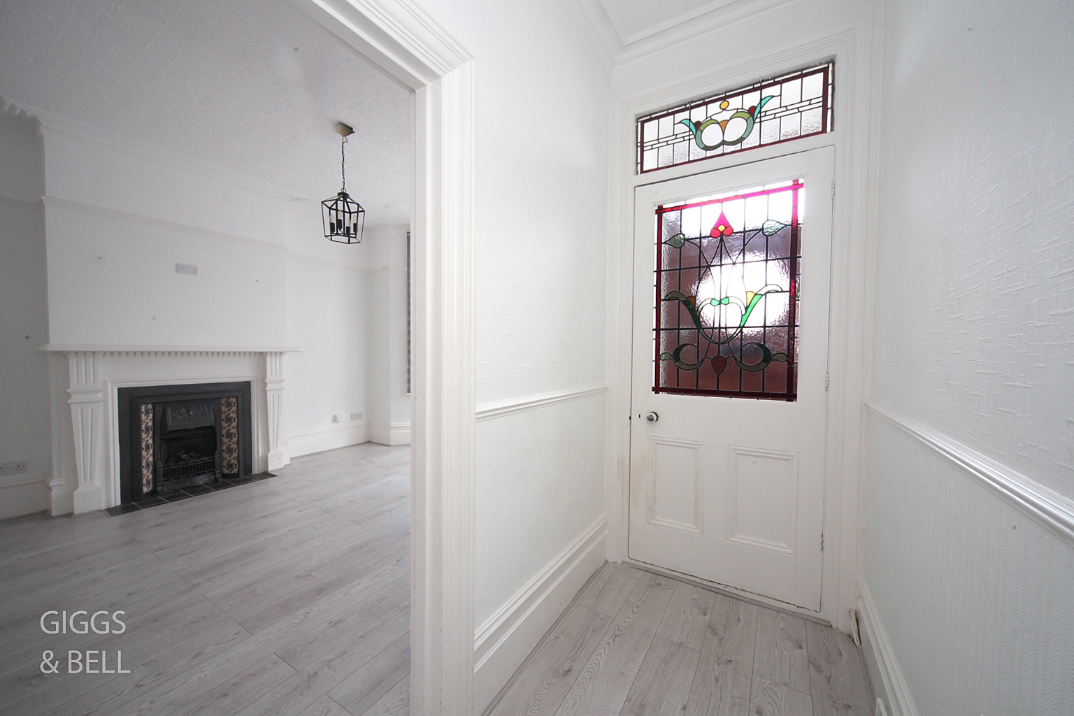 4 bed semi-detached house for sale in West Hill Road, Luton 1