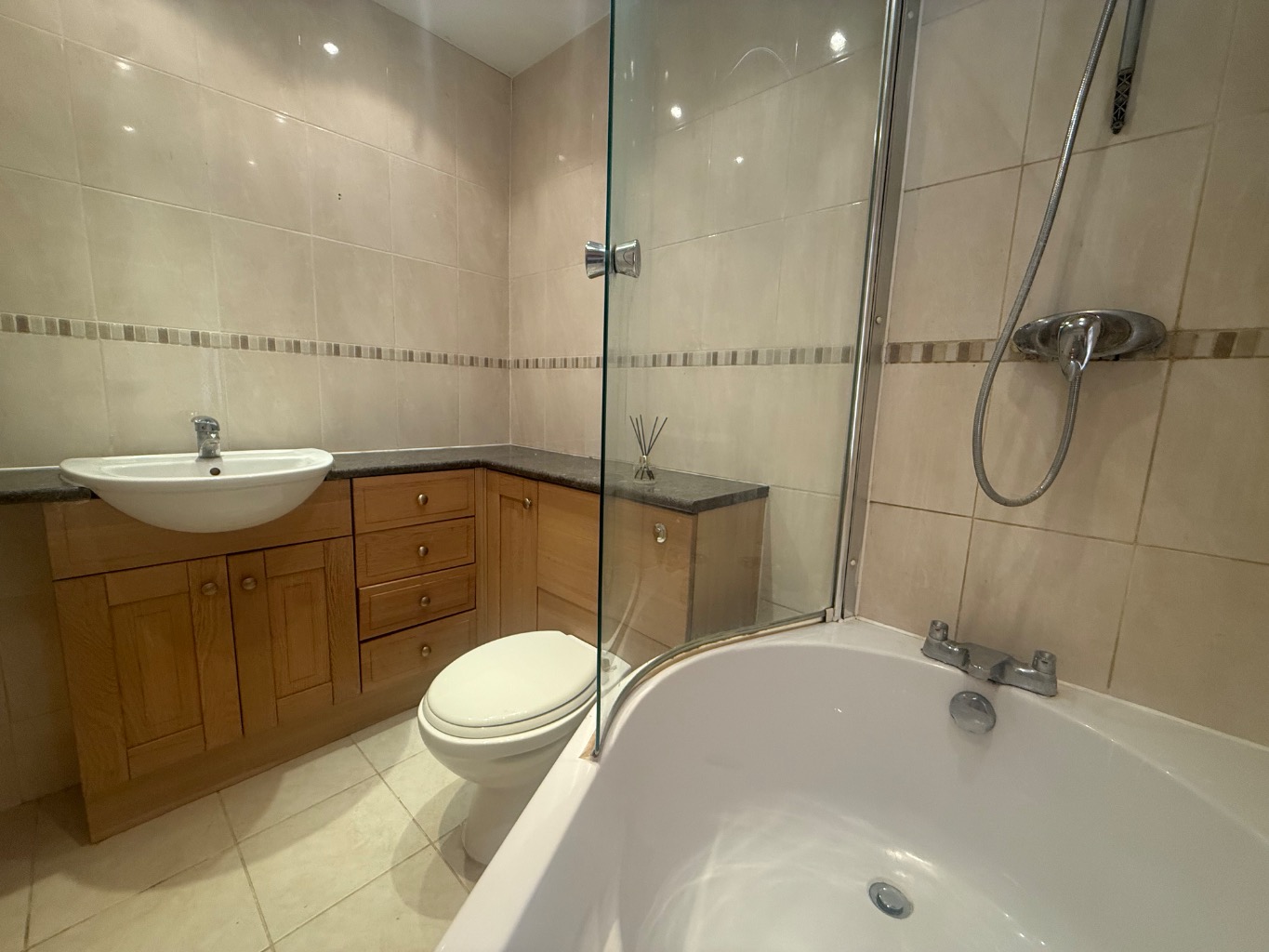 4 bed detached house for sale in Quickswood, Luton  - Property Image 21