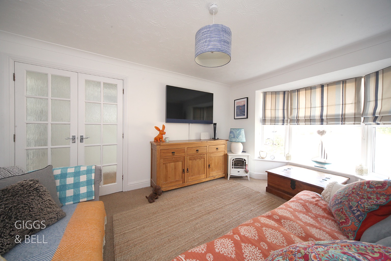 3 bed detached house for sale in Tylers Mead, Luton  - Property Image 5