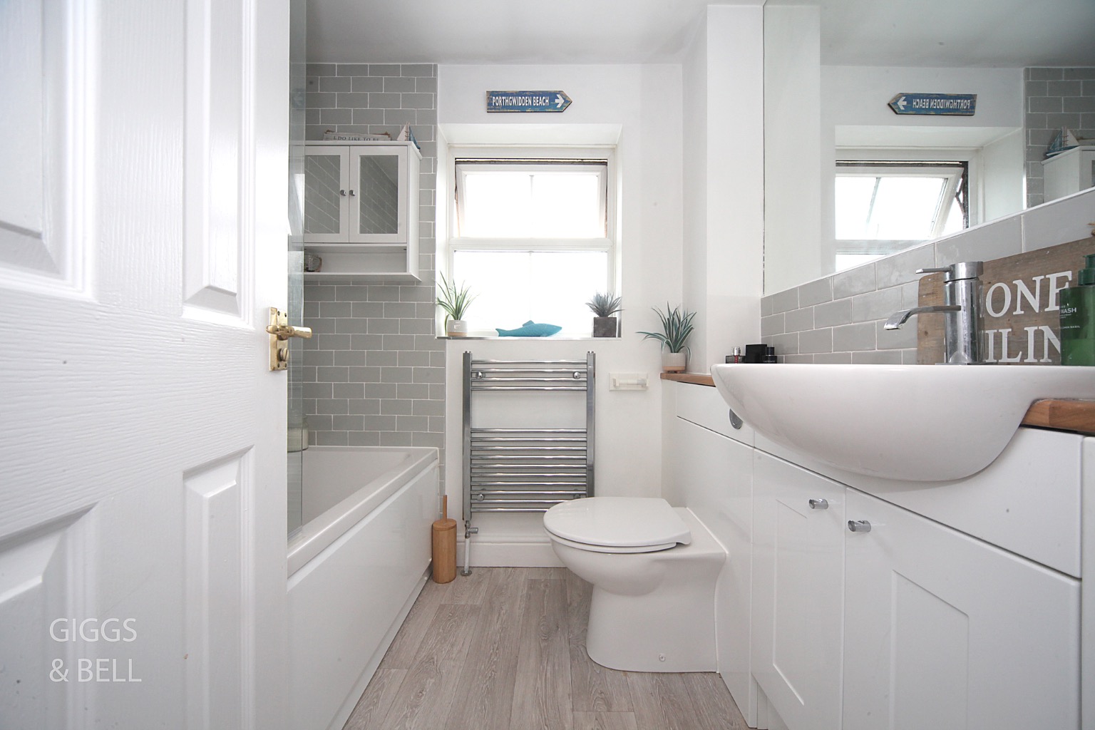 3 bed detached house for sale in Tylers Mead, Luton  - Property Image 16