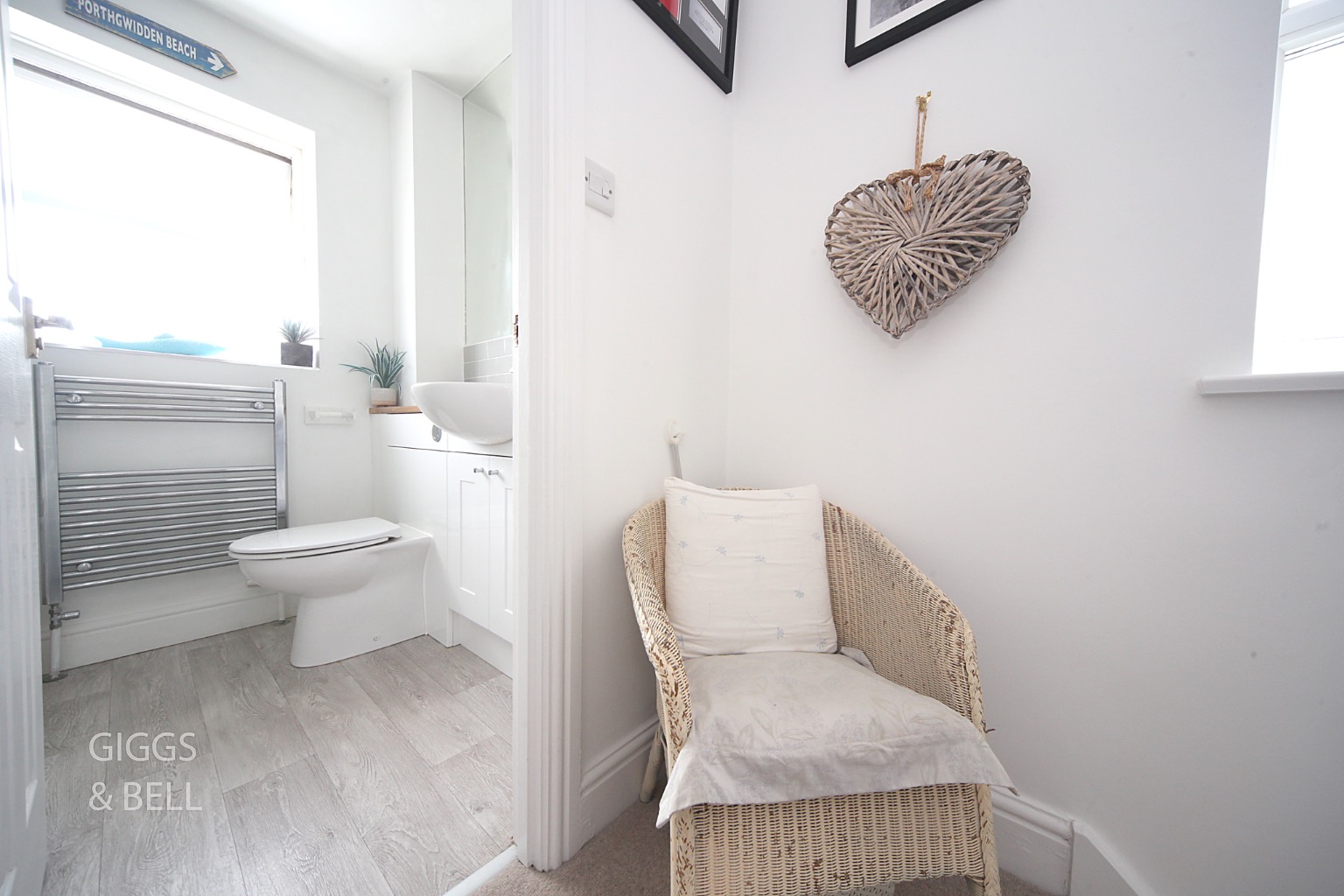 3 bed detached house for sale in Tylers Mead, Luton 13