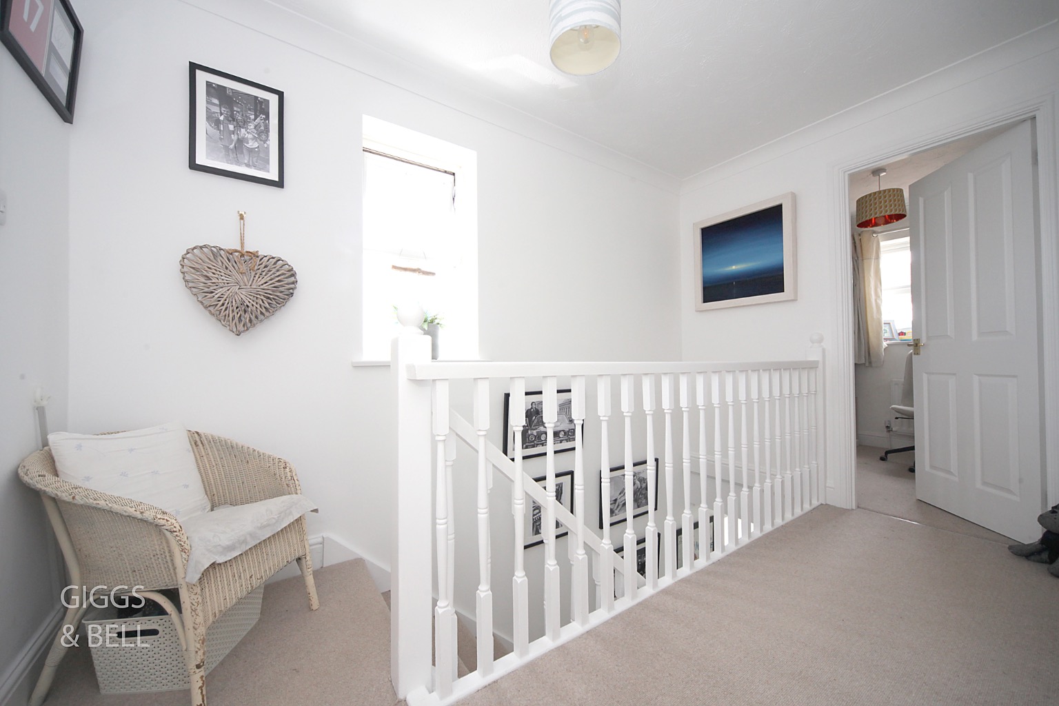 3 bed detached house for sale in Tylers Mead, Luton 14