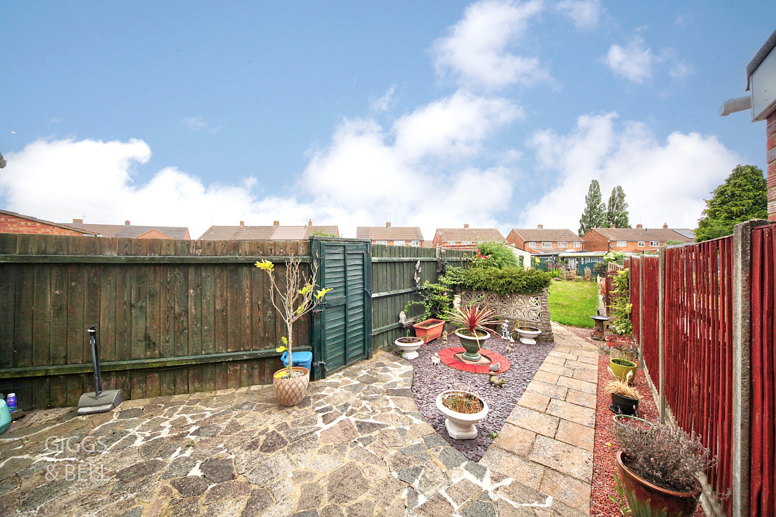 3 bed semi-detached house for sale in Eastfield Close, Luton 11