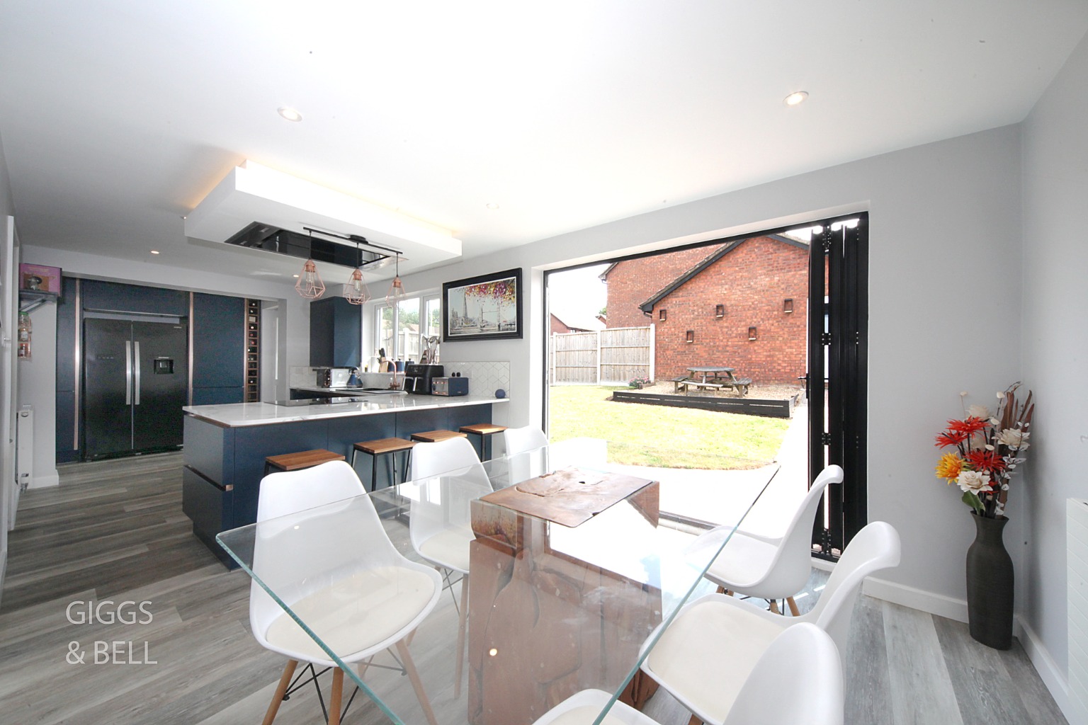 3 bed detached house for sale in Holly Farm Close, Luton  - Property Image 6
