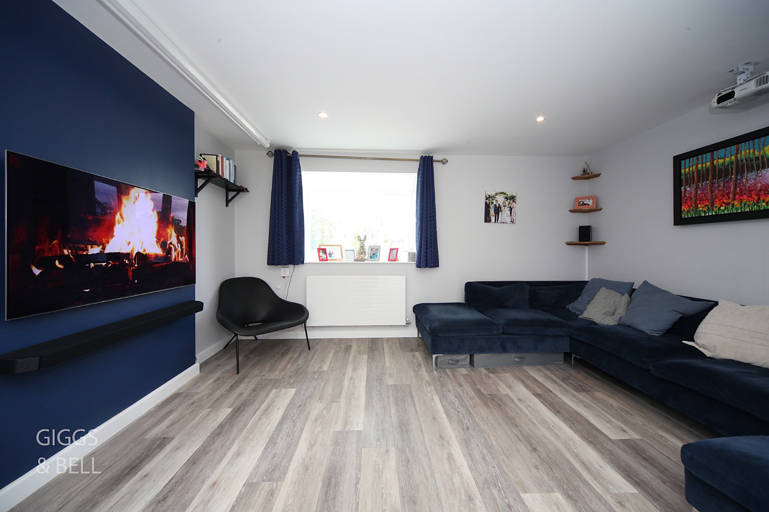3 bed detached house for sale in Holly Farm Close, Luton 12