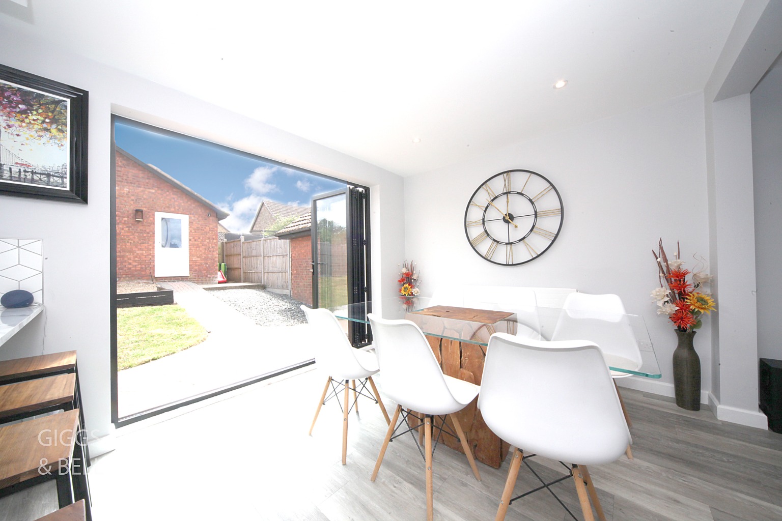 3 bed detached house for sale in Holly Farm Close, Luton 6