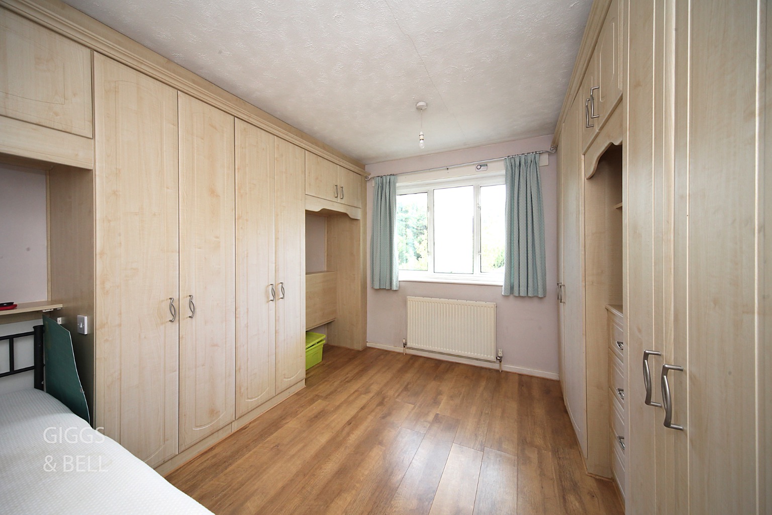3 bed semi-detached house for sale in Crawley Green Road, Luton 12