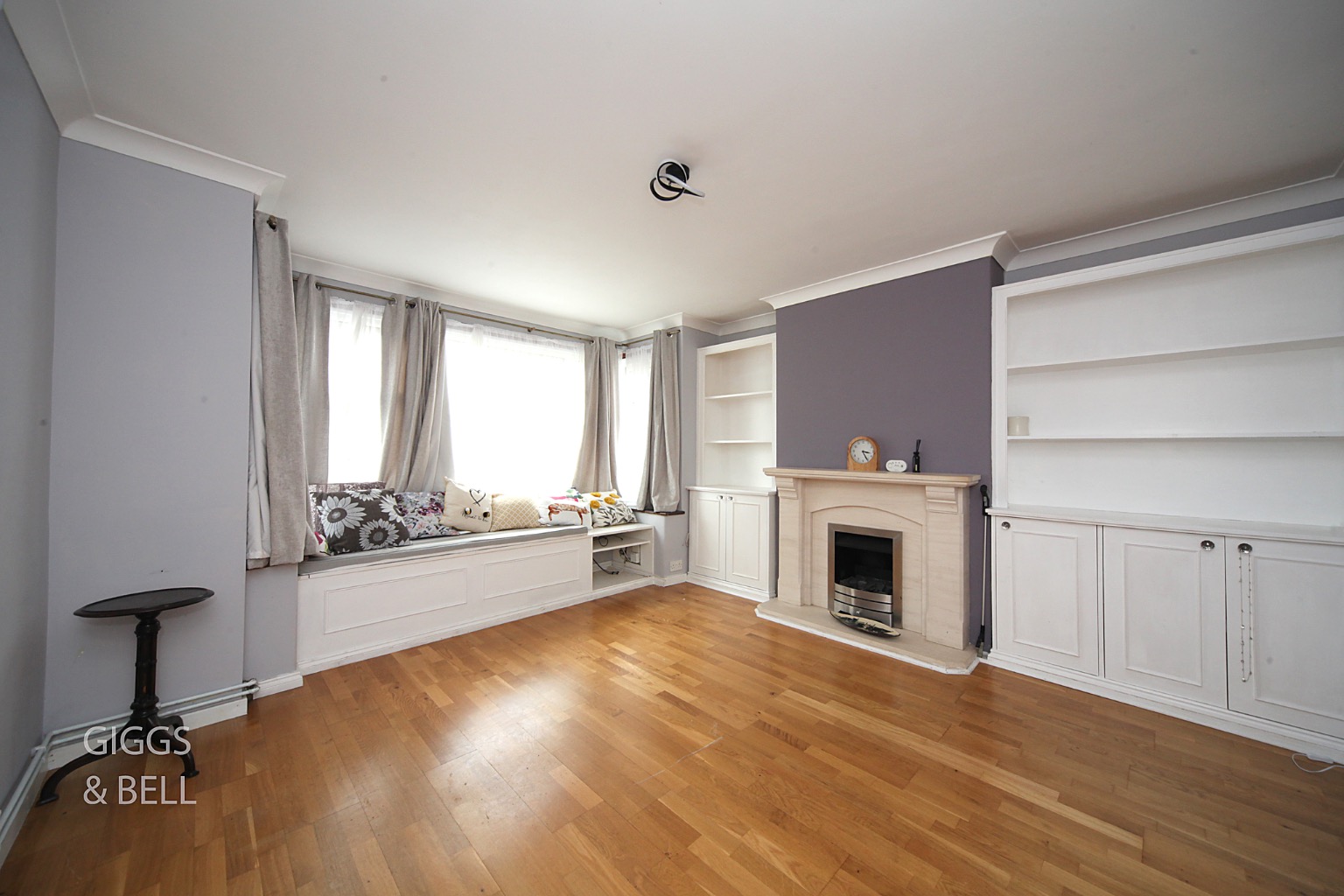 3 bed semi-detached house for sale in Crawley Green Road, Luton 1