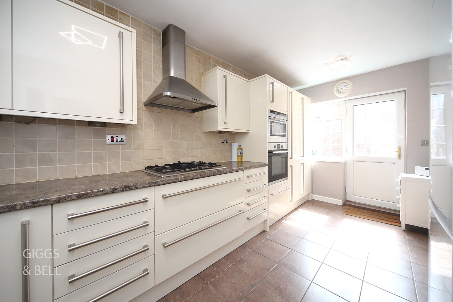 3 bed semi-detached house for sale in Crawley Green Road, Luton 6
