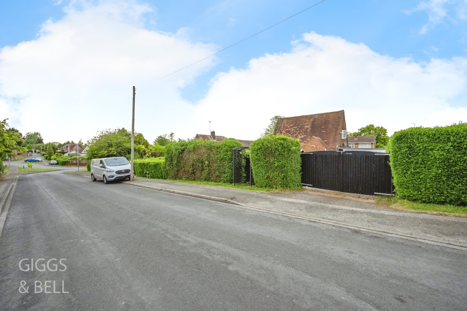 4 bed detached bungalow for sale in Lockhart Close, Dunstable 19
