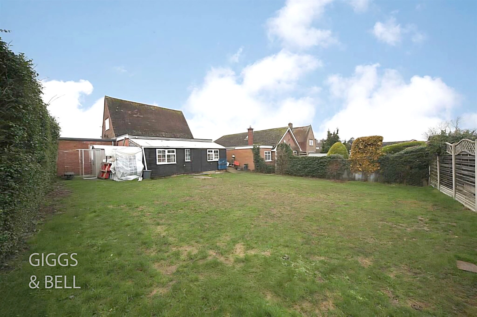 4 bed detached bungalow for sale in Lockhart Close, Dunstable 22