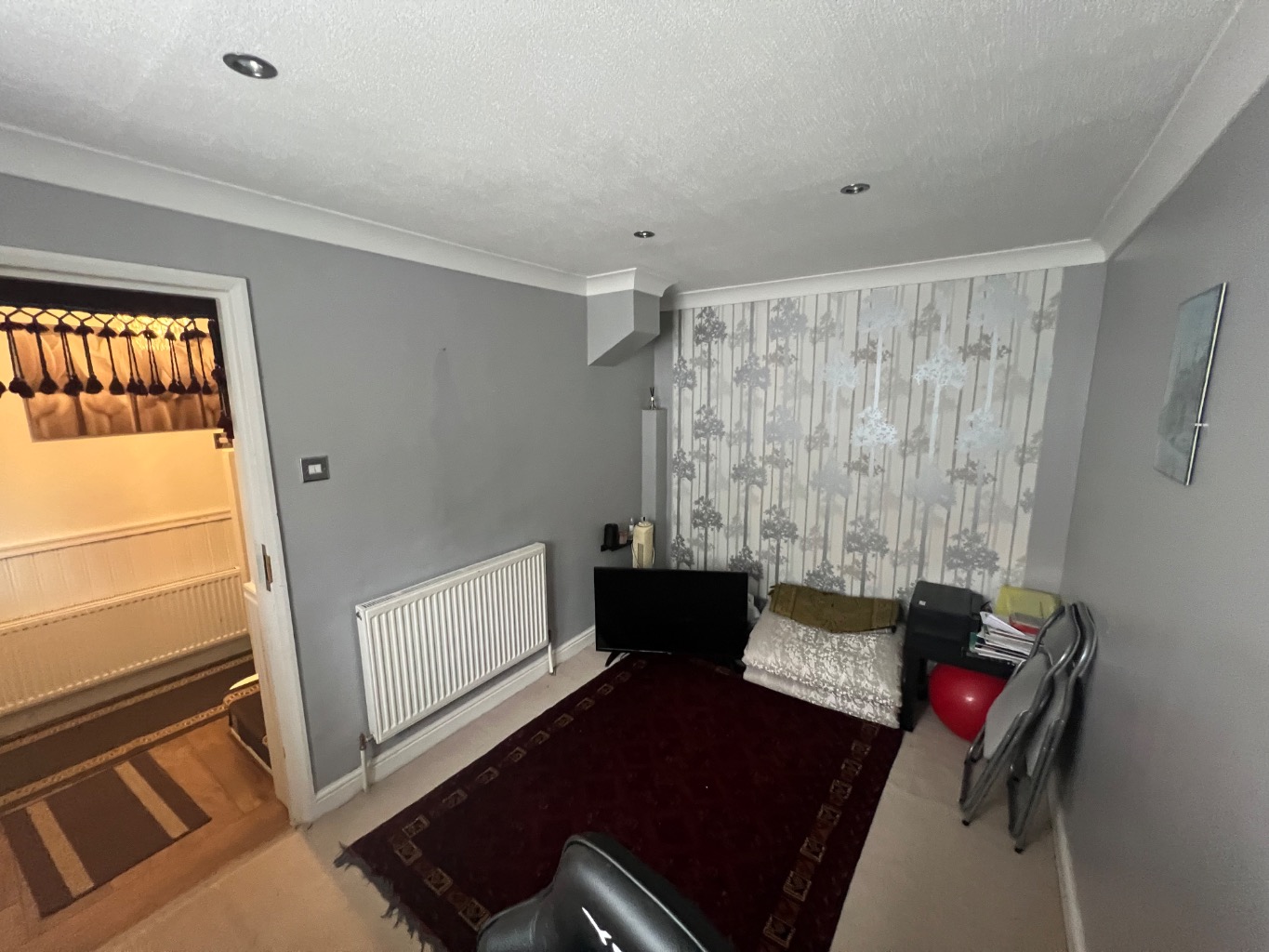 3 bed semi-detached house for sale in Norton Road, Luton  - Property Image 3