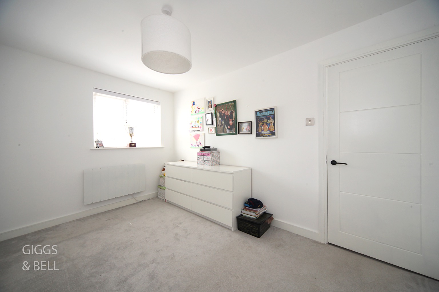 4 bed semi-detached house for sale in Victoria Drive, Bedfordshire 13