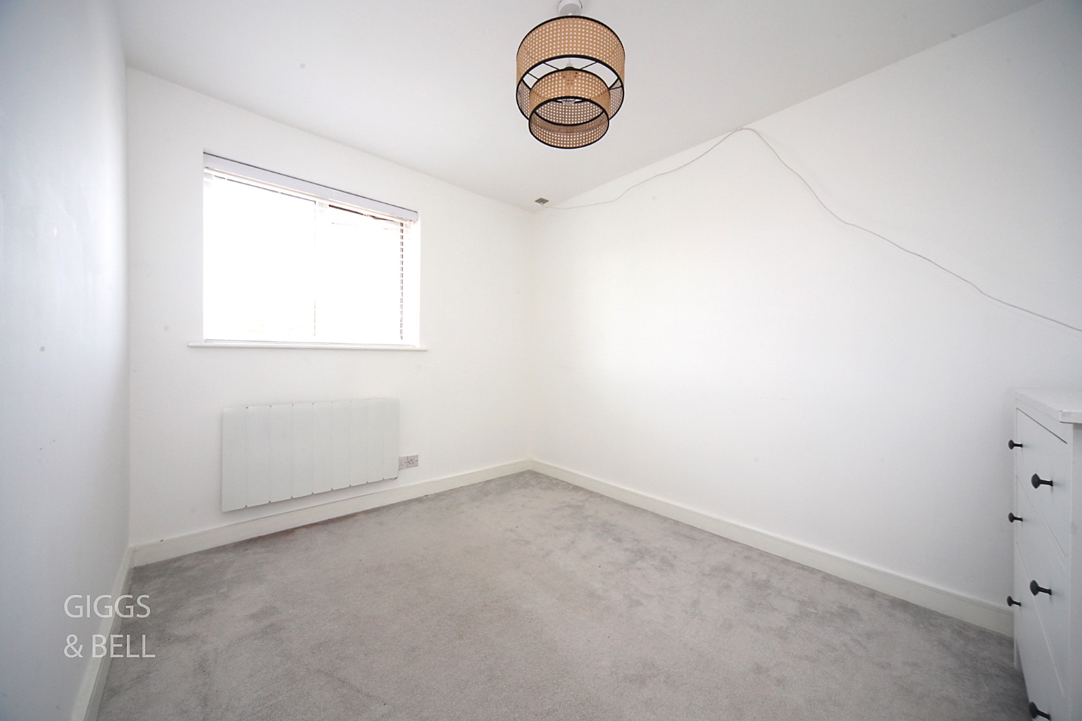 4 bed semi-detached house for sale in Victoria Drive, Bedfordshire 14
