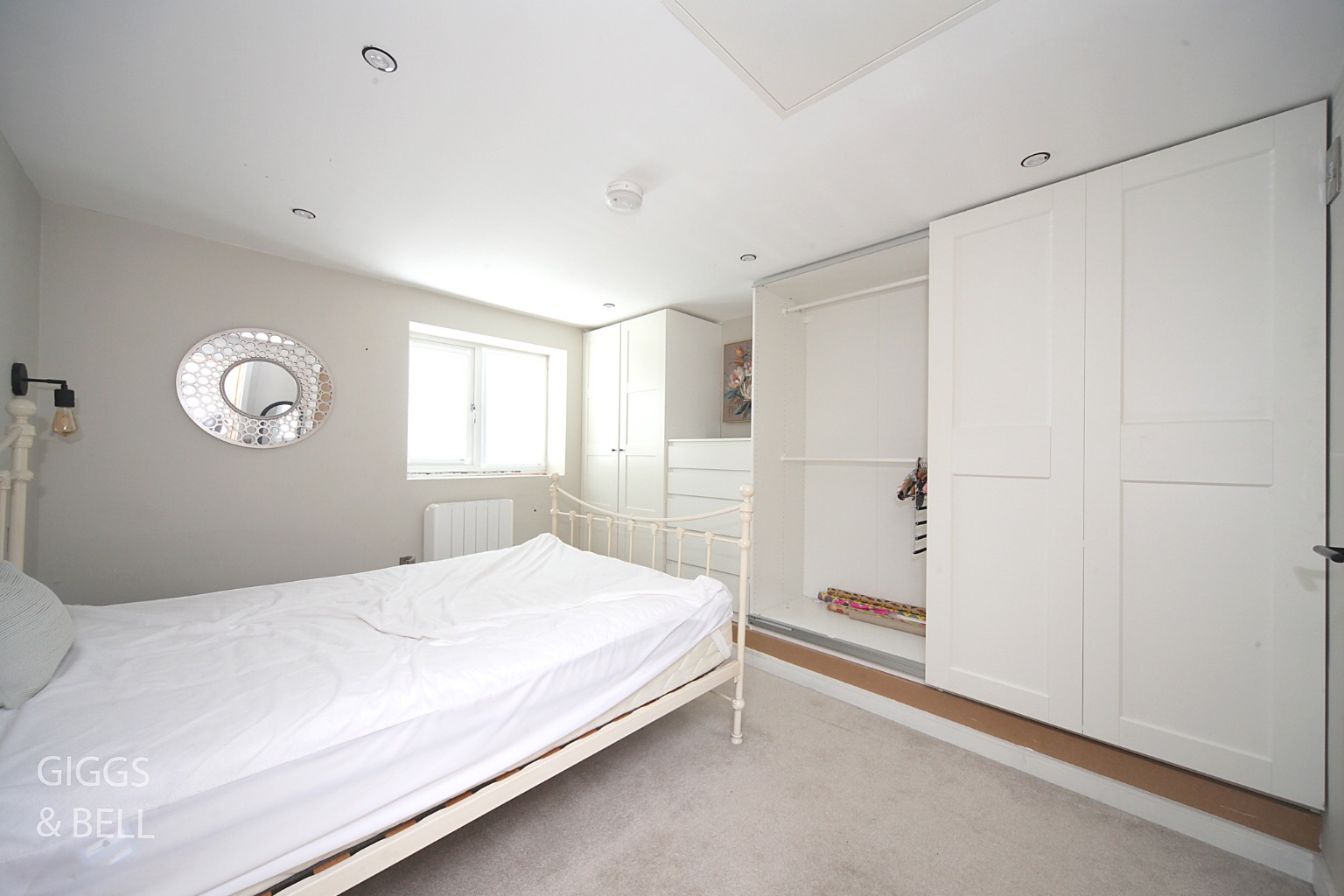 4 bed semi-detached house for sale in Victoria Drive, Bedfordshire 10