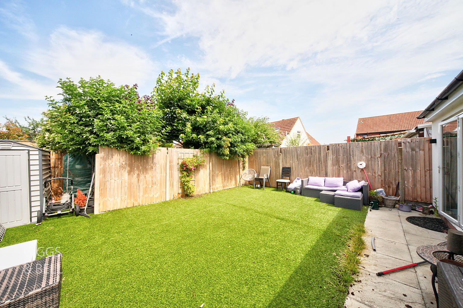 4 bed semi-detached house for sale in Victoria Drive, Bedfordshire  - Property Image 21