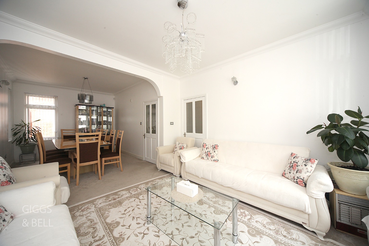 5 bed semi-detached house for sale in Conway Road, Luton 3